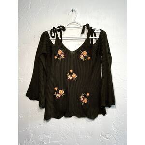 Flying tomato ribbed floral embroidered cold shoulder tie flare sleeve sweater L